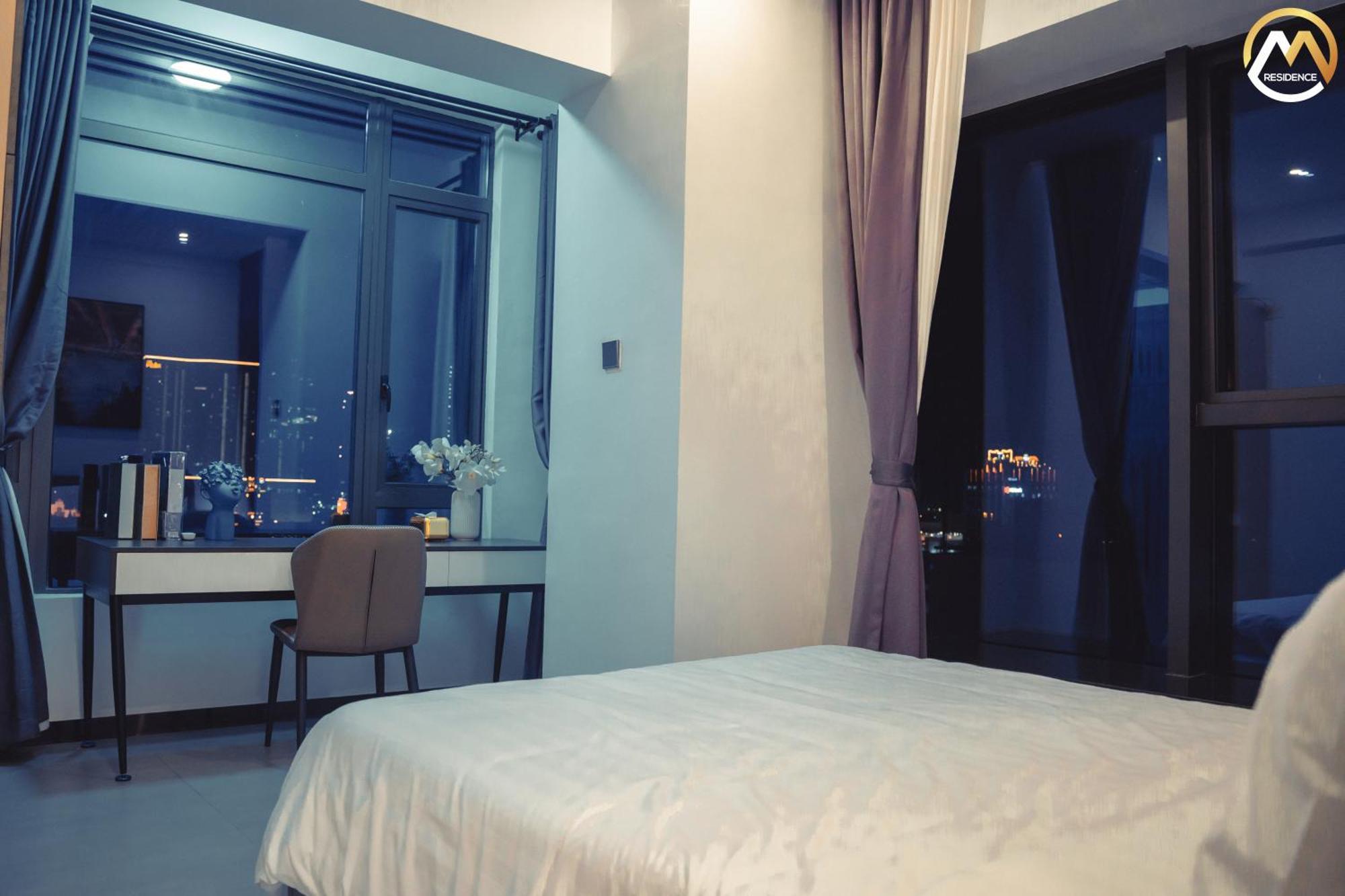 Hotel Serviced Apartments Top One Infinity Pool With View Of 360 Degree Phnom Penh Exterior photo