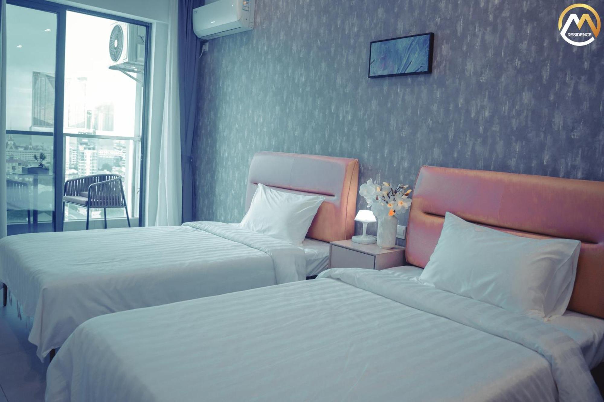Hotel Serviced Apartments Top One Infinity Pool With View Of 360 Degree Phnom Penh Exterior photo